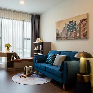Oui! Oui! Cbd - Rivergate Building Апартаменты